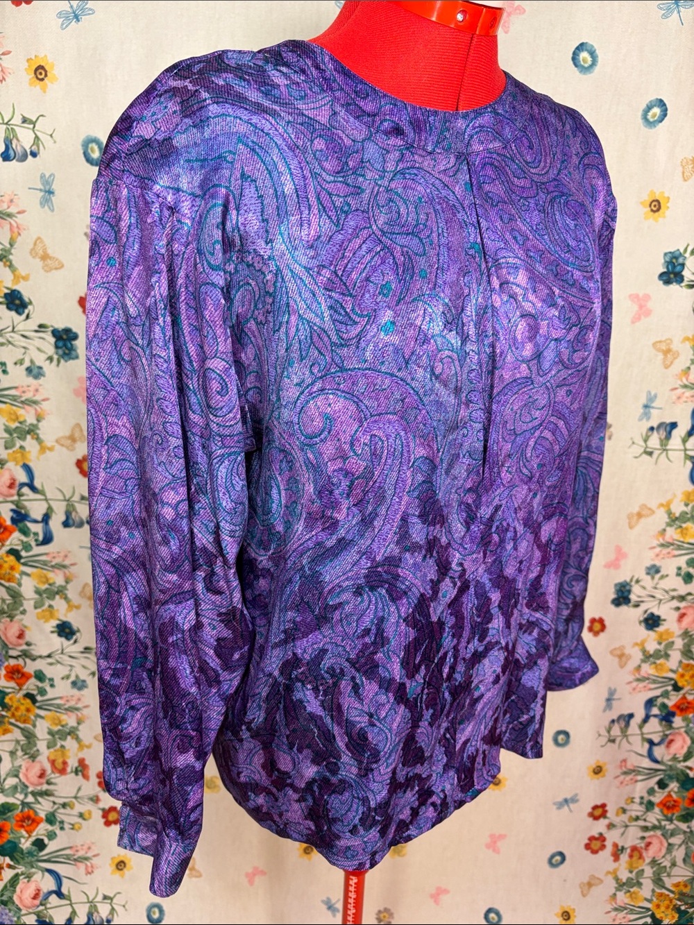 Ernst Strauss - 100% Silk Women's 80’s Purple Paisley Long-Sleeve Blouse